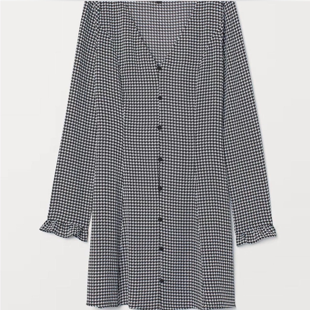 H&M Black and White Houndstooth Long Sleeve Dress